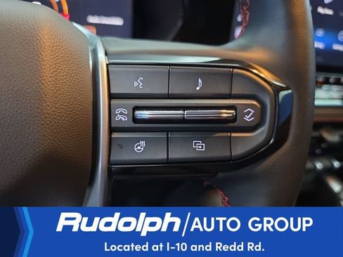 Used 2025 Chevrolet Colorado Z71 w/ Z71 Convenience Package 2 AWD/4WD image 18