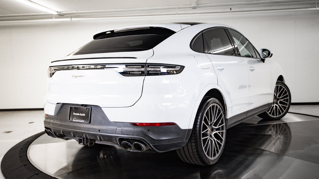 Certified 2022 Porsche Cayenne Coupe AWD/4WD image 7