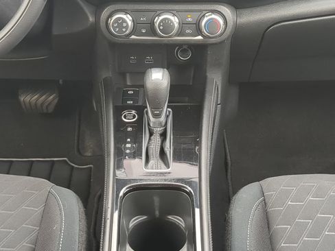 Used 2024 Nissan Kicks SV FWD image 17
