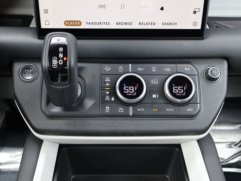 Certified 2025 Land Rover Defender 110 S AWD/4WD image 22