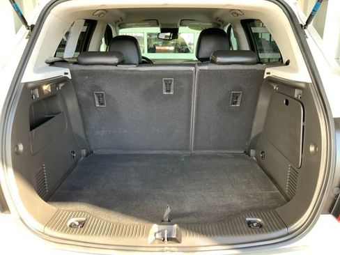 Used 2022 Chevrolet Trax LT w/ LT Convenience Package image 13