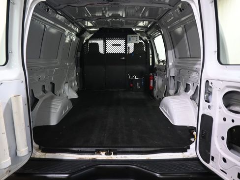 Used 2014 Ford E-150 and Econoline 150 RWD image 25