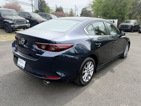 Used 2020 MAZDA MAZDA3 Sedan image 3
