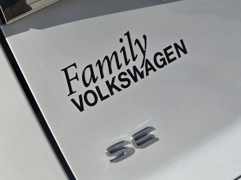 New 2026 Volkswagen Atlas Cross Sport SE FWD image 8