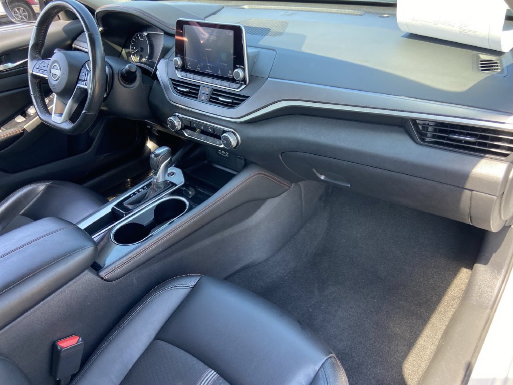 Used 2024 Nissan Altima 2.5 SR FWD image 23