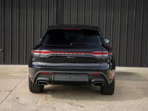 New 2026 Porsche Macan image 9