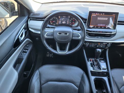Used 2022 Jeep Compass Limited AWD/4WD image 24