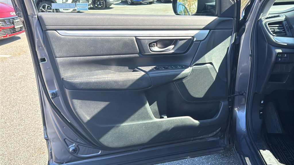 Used 2020 Honda CR-V LX image 9