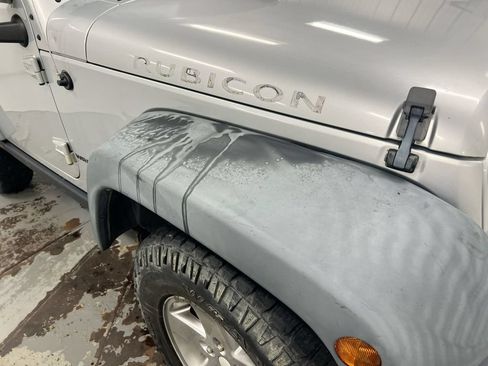 Used 2012 Jeep Wrangler Rubicon w/ Dual Top Group AWD/4WD image 27