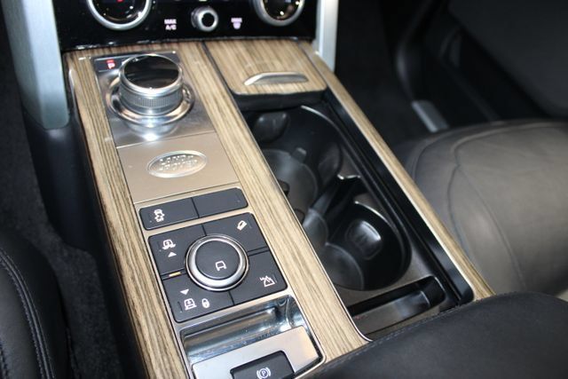 Used 2018 Land Rover Range Rover Supercharged AWD/4WD image 23