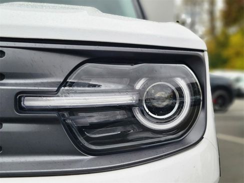 Used 2024 Ford Bronco Sport Badlands image 10