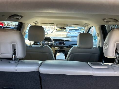 Used 2020 Cadillac XT4 Luxury w/ Cold Weather Package image 30