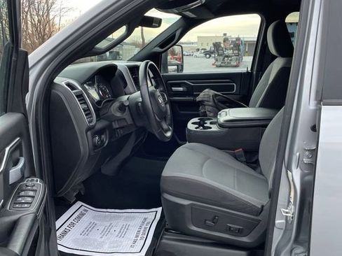 Used 2024 RAM 2500 Big Horn w/ Bed Utility Group image 13