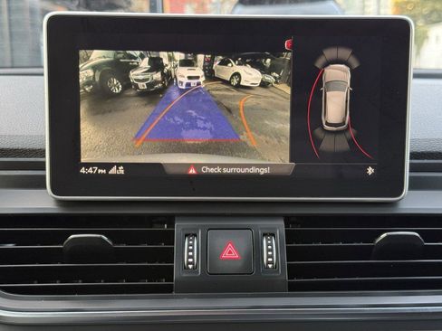 Used 2018 Audi SQ5 Premium Plus w/ Navigation Package image 26