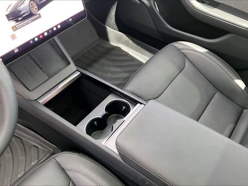Used 2025 Tesla Model 3 Long Range image 16