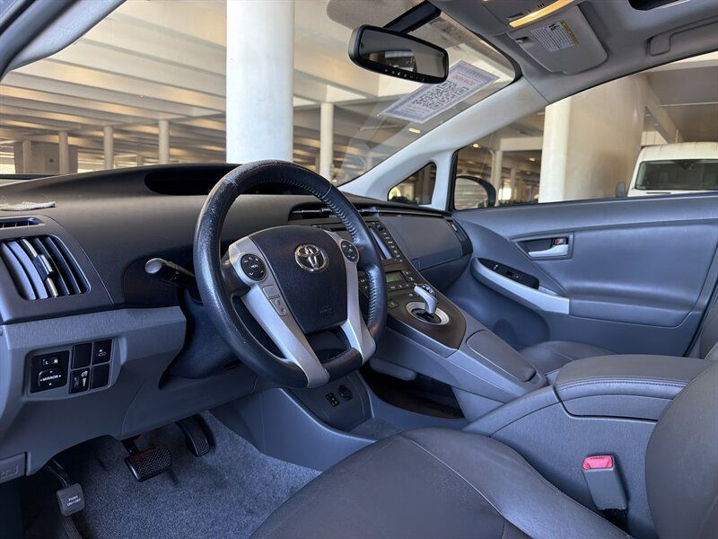 Used 2011 Toyota Prius Four w/ Solar Roof Pkg FWD image 10