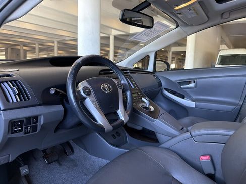 Used 2011 Toyota Prius Four w/ Solar Roof Pkg FWD image 10