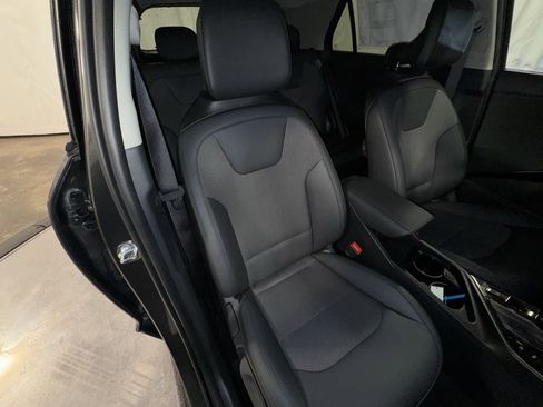 Certified 2025 Kia Niro EX image 29