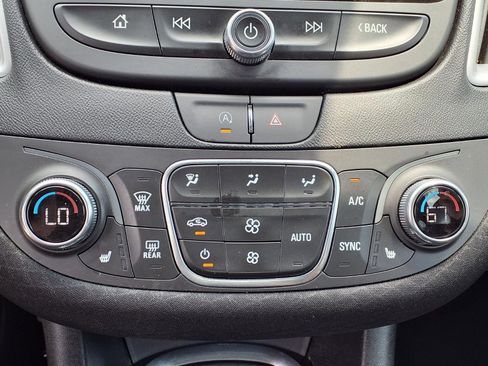 Used 2024 Chevrolet Malibu LT FWD image 5