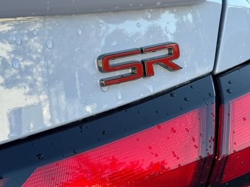 Used 2025 Nissan Versa SR w/ Trunk Package image 42