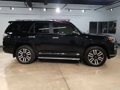 Used 2024 Toyota 4Runner Limited AWD/4WD image 8