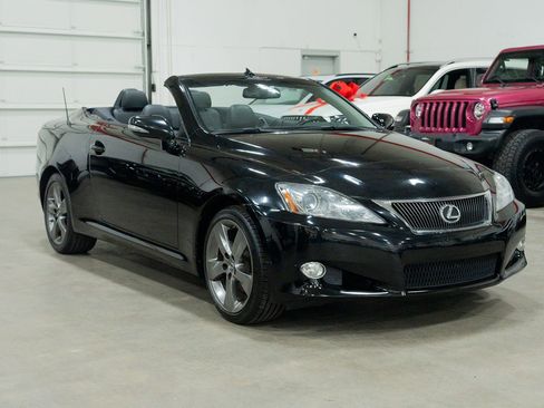 Used 2010 Lexus IS 250C image 11