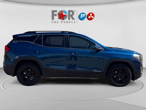 Used 2020 GMC Terrain SLE w/ Driver Convenience Package FWD image 6