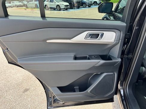 New 2026 Ford Explorer Active AWD/4WD image 12
