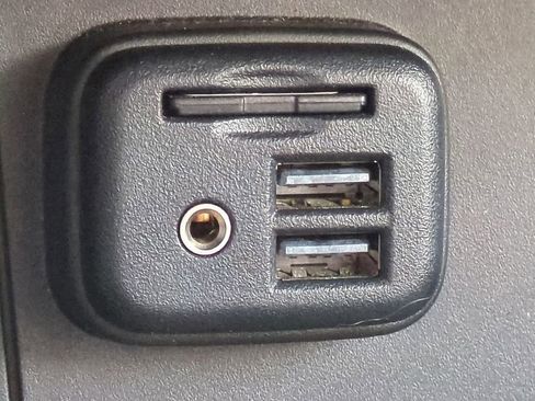 Used 2019 GMC Canyon SLT w/ Trailering Package image 23