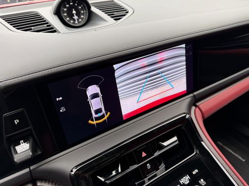 Certified 2026 Porsche Panamera GTS image 32