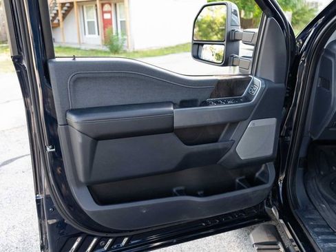 Used 2023 Ford F250 Lariat w/ Sport Appearance Package image 12