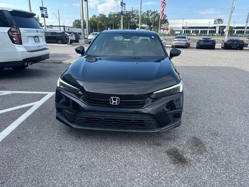 Used 2023 Honda Civic Sport image 2