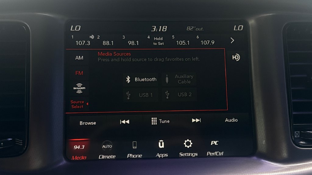 Used 2022 Dodge Charger R/T w/ Driver Convenience Group RWD image 39