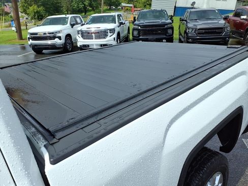 Used 2016 GMC Sierra 2500 Denali w/ Duramax Plus Package AWD/4WD image 14