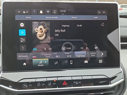 New 2026 Jeep Compass Limited image 23