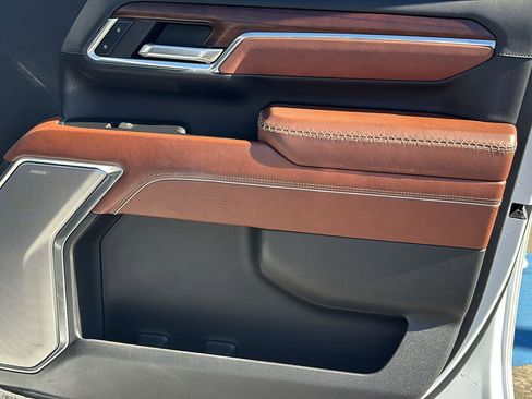 Certified 2024 GMC Sierra 2500 Denali Ultimate image 23