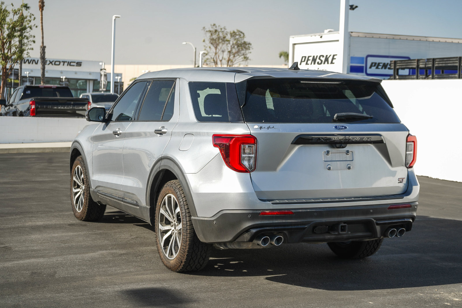 Used 2021 Ford Explorer ST w/ Equipment Group 401A AWD/4WD image 8