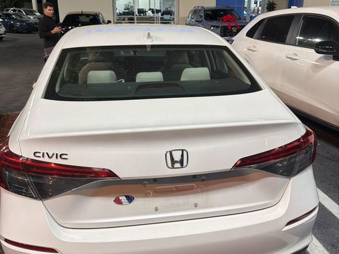 Used 2022 Honda Civic LX image 6