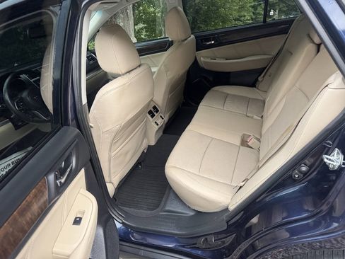 Used 2018 Subaru Outback 2.5i Limited AWD/4WD image 22