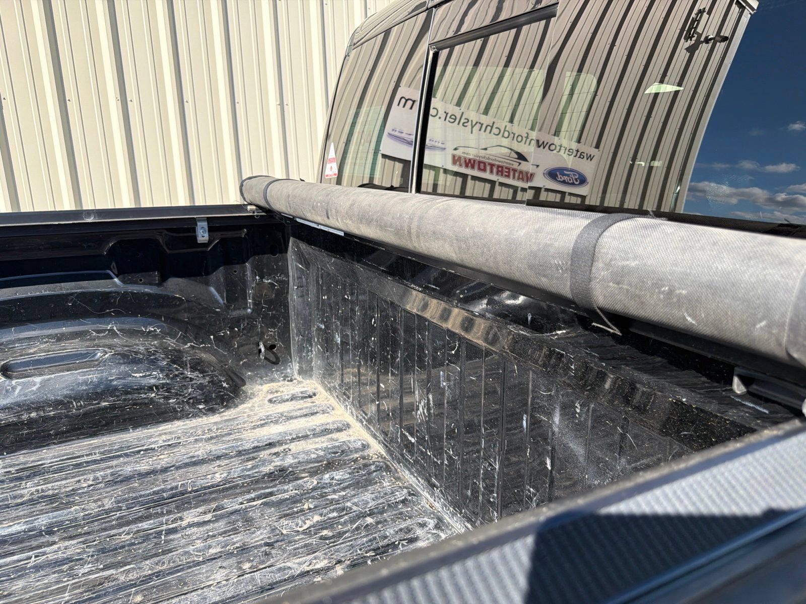 Used 2023 RAM 1500 Laramie AWD/4WD image 11