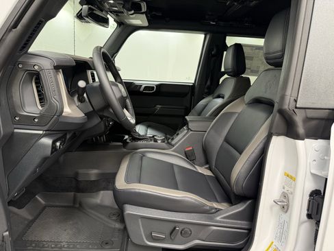 New 2025 Ford Bronco Outer Banks image 12