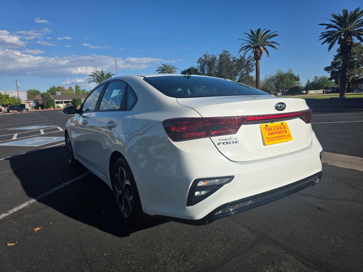 Used 2020 Kia Forte LXS FWD image 6