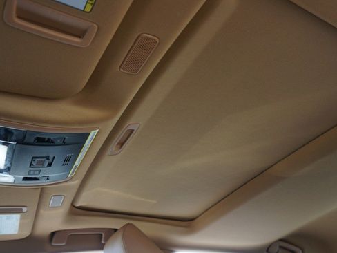 Certified 2024 Lexus ES 350 w/ Premium Package image 25