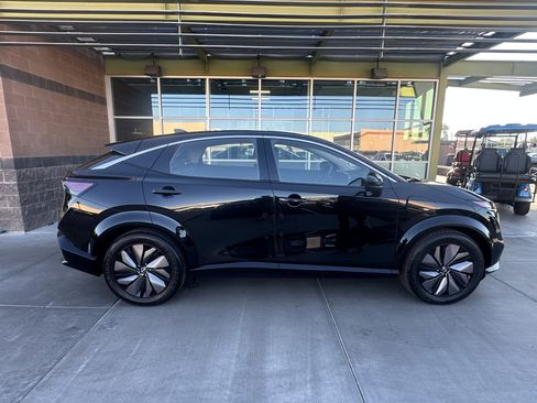 Used 2024 Nissan Ariya FWD image 7