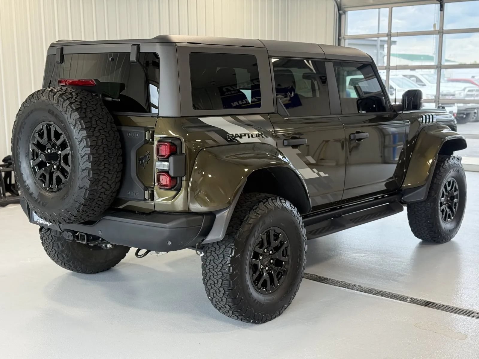 Used 2024 Ford Bronco Raptor AWD/4WD image 3