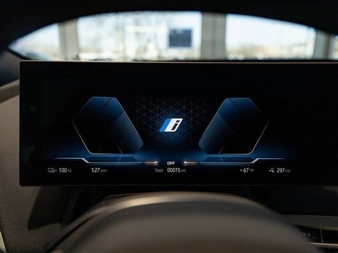 New 2026 BMW iX xDrive45 w/ Premium Package image 28