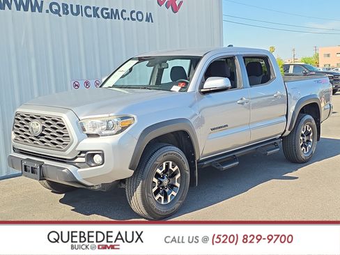 Used 2020 Toyota Tacoma TRD Off-Road w/ Technology Package AWD/4WD image 3
