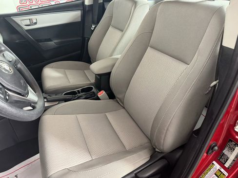 Used 2015 Toyota Corolla LE image 30