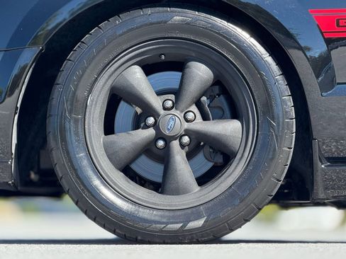 Used 2007 Ford Mustang GT image 19