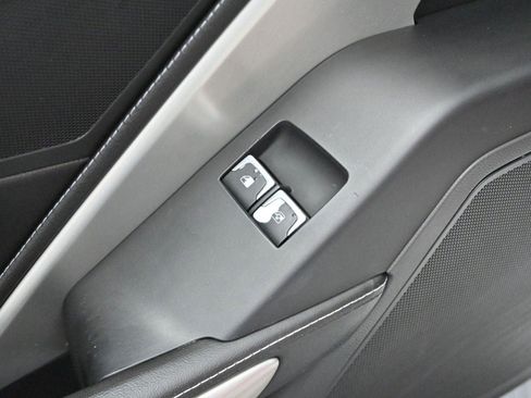 Used 2014 Chevrolet Corvette Stingray Coupe image 12